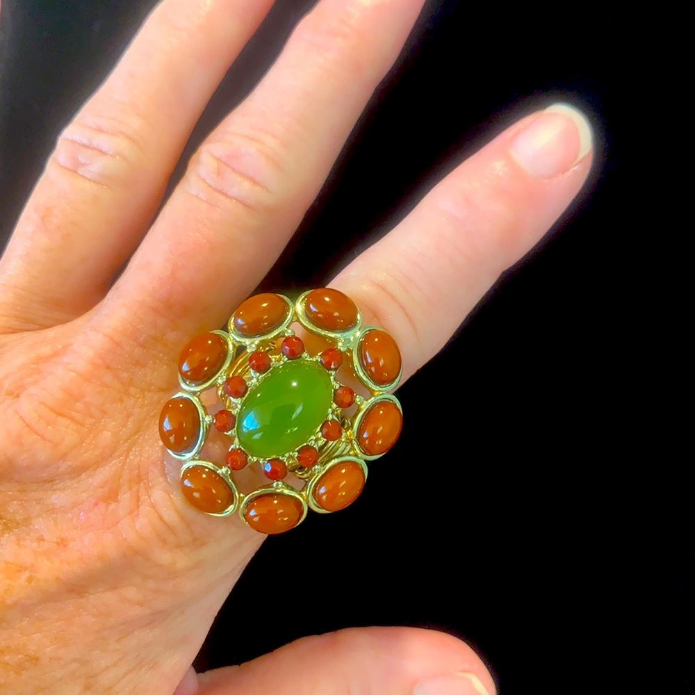 Funky stretch ring